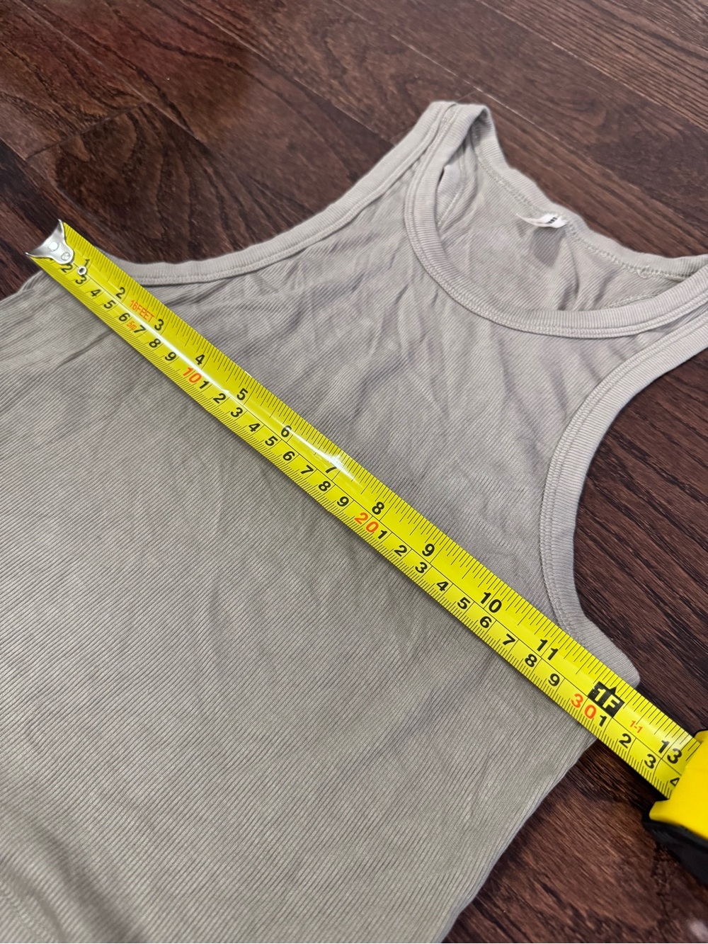 Sunday Best Honor Tank Ribbed High Neck Crop Tank Green Size Medium - Picture 6 of 10